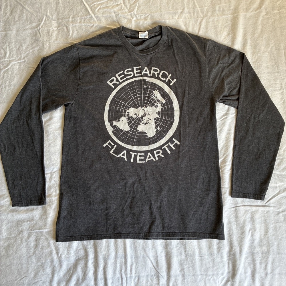 Research Flat Earth T-shirt Men's Large Long Sleeve Gray